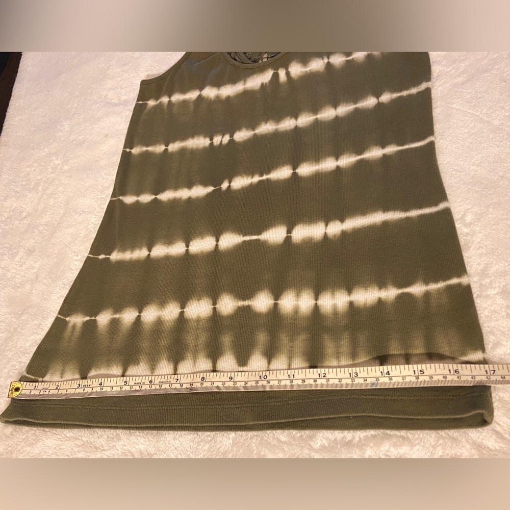 VENUS Womens Medium Tie Dye Olive Green and White Racerback Tank Top - Picture 12 of 12